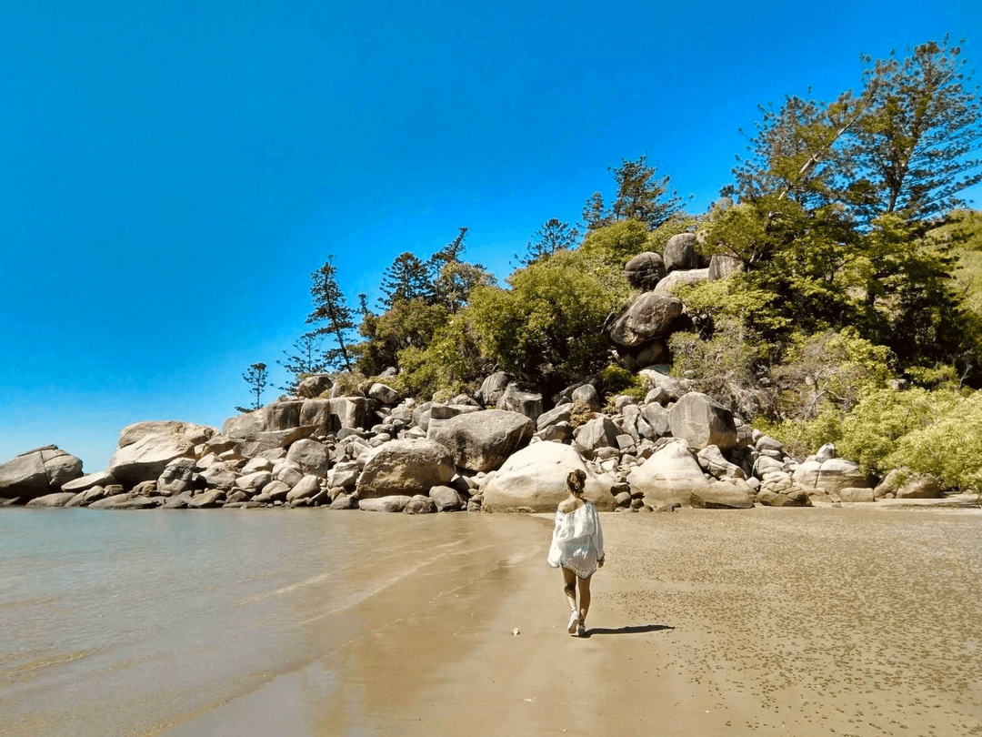 Australia Carmi around travel